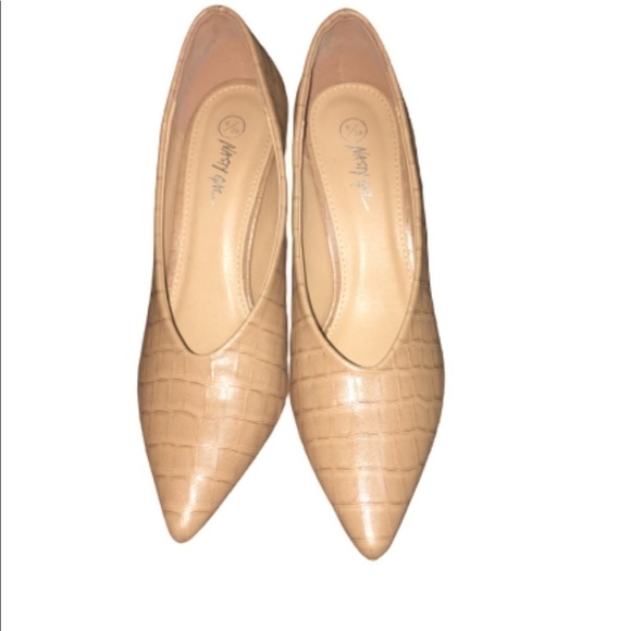 NASTY GAL amber tan heel, alligator print - Picture 2 of 8